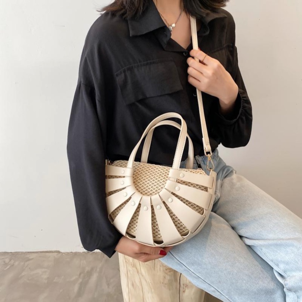 Last one!! 🔥 Beige Vegan Leather Rattan Semi Circle Crossbody Bag - Picture 4 of 9